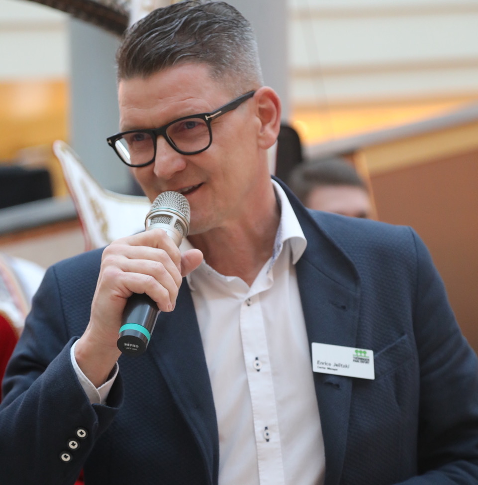 Gastgeber: Centermanager Enrico Jelitzki begrüßt Akteure und Zuschauer.